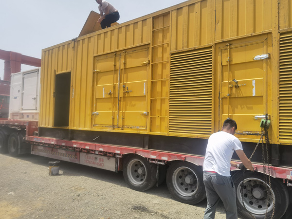 萨尔图发电机出租100KW发电机需要什么规格的电缆线?