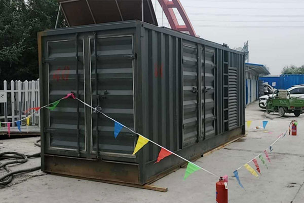 萨尔图发电机租赁空气滤清器多久更换一次?