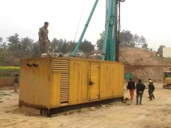 萨尔图如何判断水冷式机油散热器密封件是否需要更换?